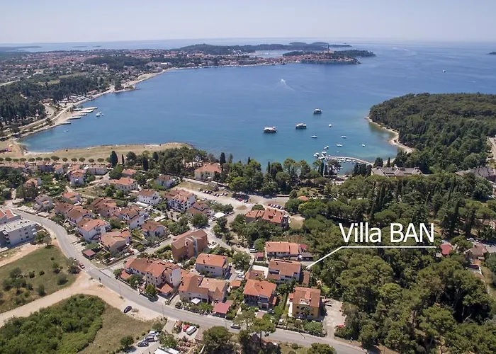 Ban Апартаменты Ровинь