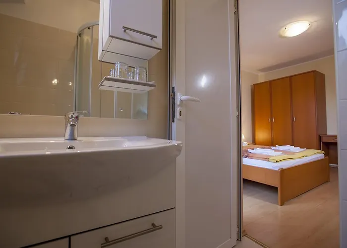 Ban Апартаменты *