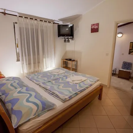 Ban Apartment *