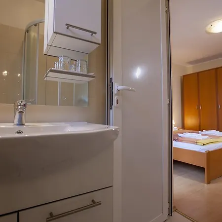 Ban Apartment *